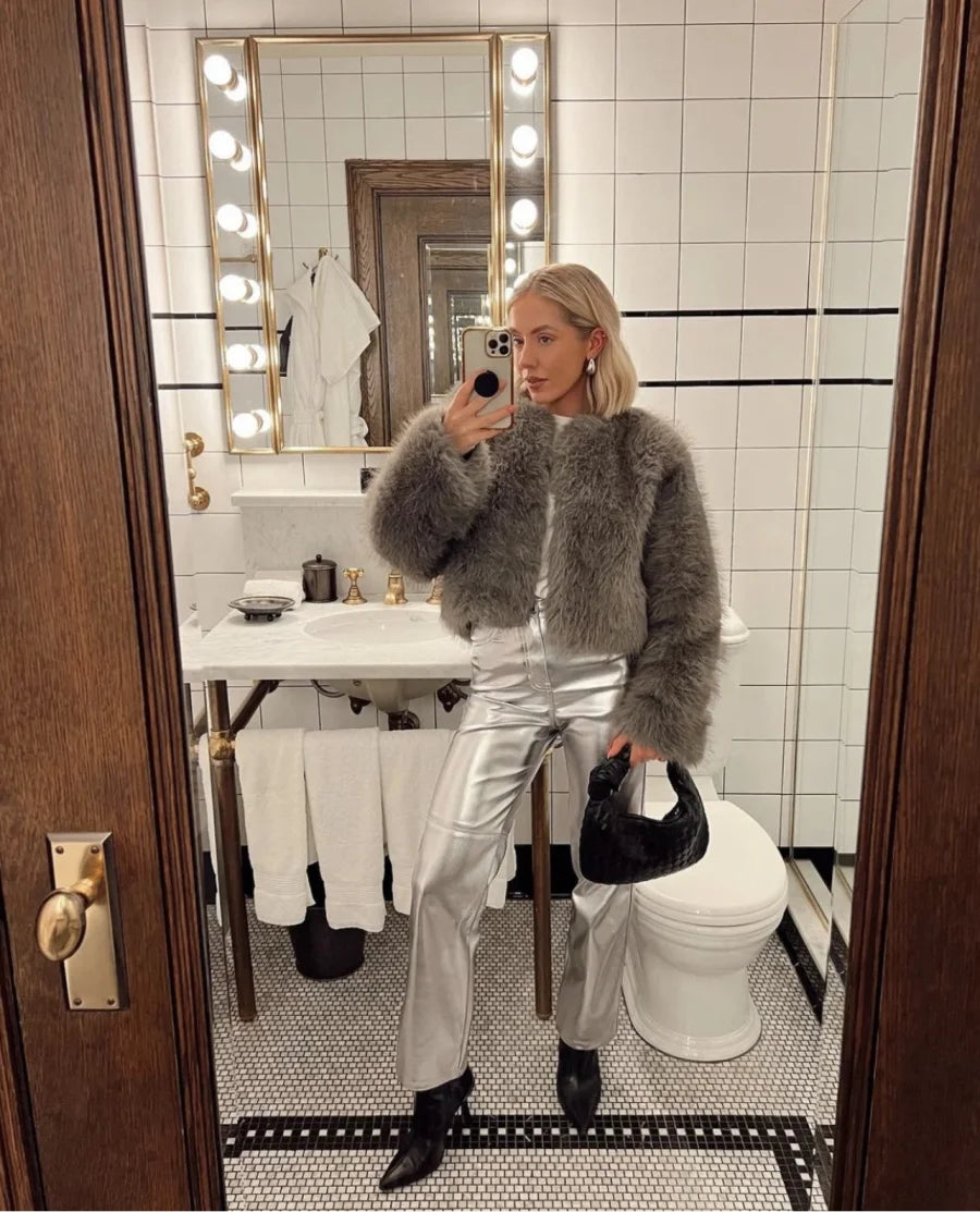 Faux fur jacket Traf 2024 Fall/Winter New Fashion Women's Faux Fur Effect Round Neck Long Sleeve Short Jacket