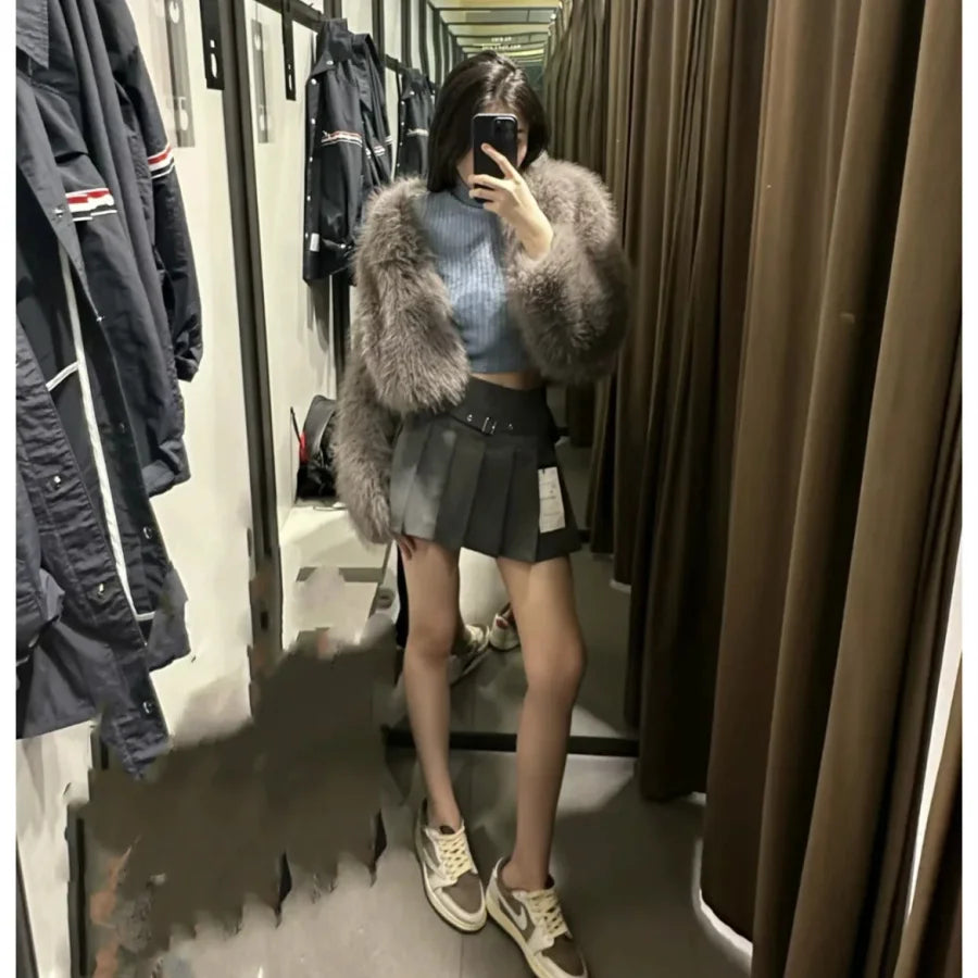 Faux fur jacket Traf 2024 Fall/Winter New Fashion Women's Faux Fur Effect Round Neck Long Sleeve Short Jacket