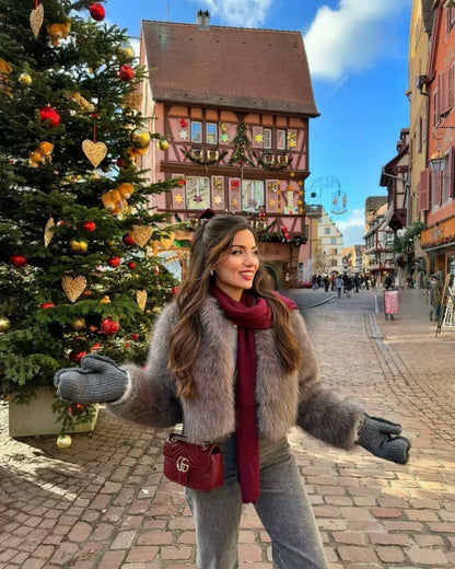 Faux fur jacket Traf 2024 Fall/Winter New Fashion Women's Faux Fur Effect Round Neck Long Sleeve Short Jacket